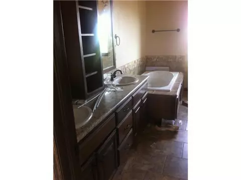 1105 Daniel Way, Tuttle, OK 73089 photo 4