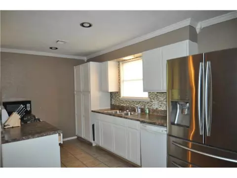 222 E Cherry Ave, Yukon, OK 73099 photo 6
