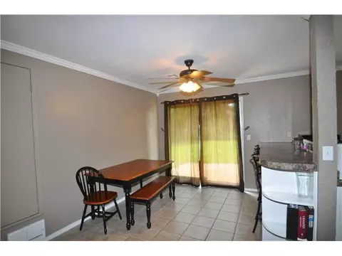 222 E Cherry Ave, Yukon, OK 73099 photo 7