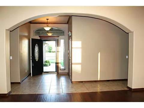1117 Bryan Dr, Moore, OK 73160 photo 8