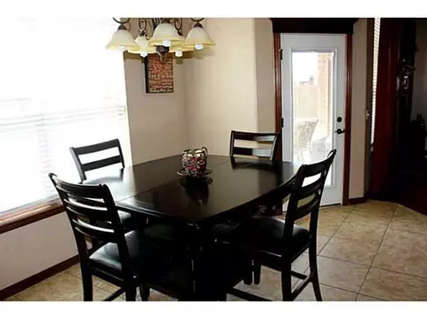 1117 Bryan Dr, Moore, OK 73160 photo 6