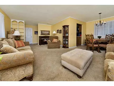 2101 Maxey Dr, Harrah, OK 73045 photo 4