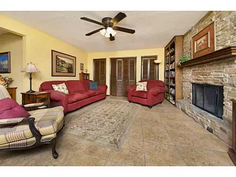 2101 Maxey Dr, Harrah, OK 73045 photo 5