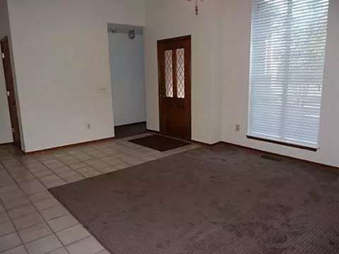 133 E Olympic Dr, Yukon, OK 73099 photo 11