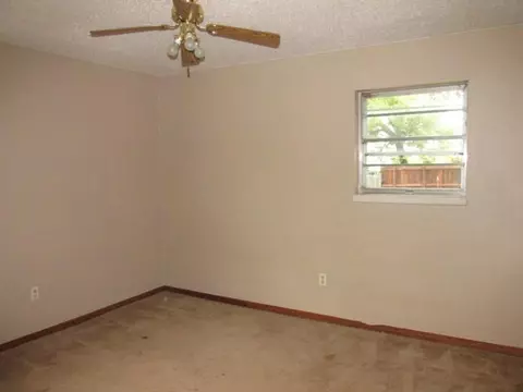 636 E 26th St, Edmond, OK 73013 photo 9