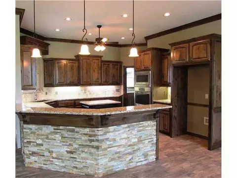 1009 Whispering Ridge Dr, Tuttle, OK 73089 photo 3