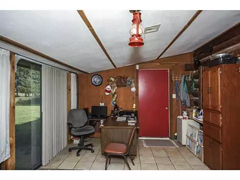 14004 Fishmarket Rd, Mcloud, OK 74851 photo 5