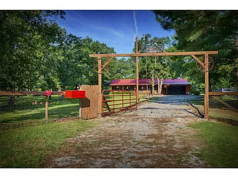 14004 Fishmarket Rd, Mcloud, OK 74851 photo 2