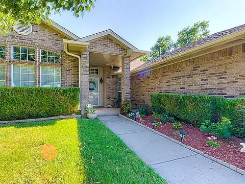 812 SE 38th, Moore, OK 73160 photo 2