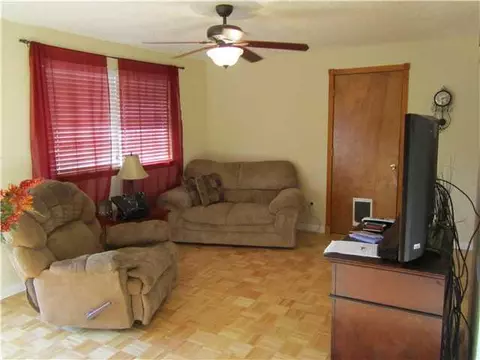 608 Baer Dr, Moore, OK 73160 photo 2