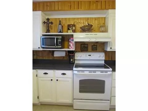 608 Baer Dr, Moore, OK 73160 photo 5
