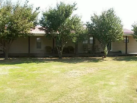 4310 E Tyler Dr, Tuttle, OK 73089 photo 2