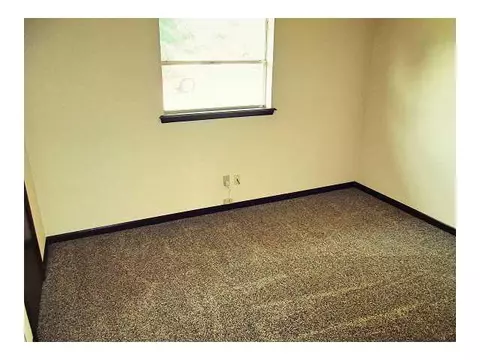 203 E Willow Pl, Yukon, OK 73099 photo 13