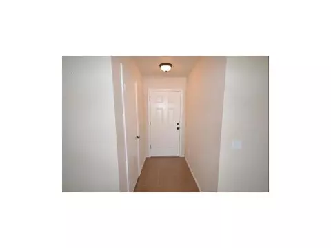 1701 Eagle Dr, Moore, OK 73160 photo 2