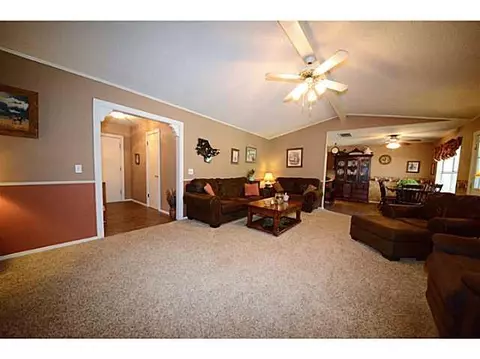 716 Cedar Springs Dr, Tuttle, OK 73089 photo 9