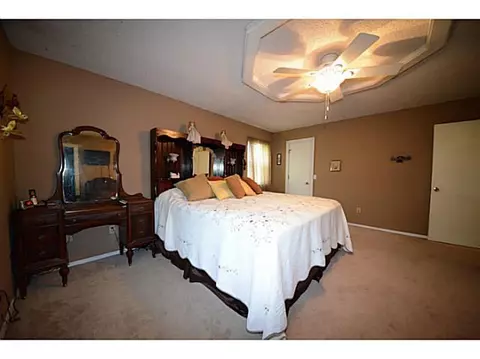 716 Cedar Springs Dr, Tuttle, OK 73089 photo 14