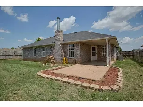1909 Bluegrass Ct, Moore, OK 73160 photo 18