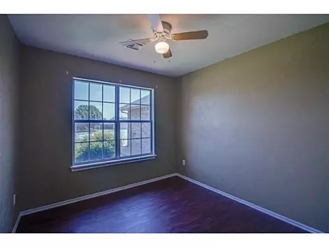1909 Bluegrass Ct, Moore, OK 73160 photo 12