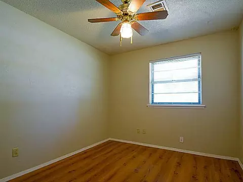 3421 N Eagle Ln, Bethany, OK 73008 photo 8