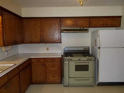 418 E Maple St, Tecumseh, OK 74873 photo 4