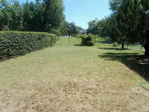 418 E Maple St, Tecumseh, OK 74873 photo 12