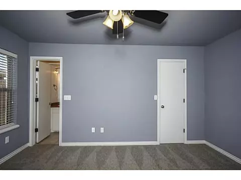 517 Post Oak Ln, Moore, OK 73160 photo 10