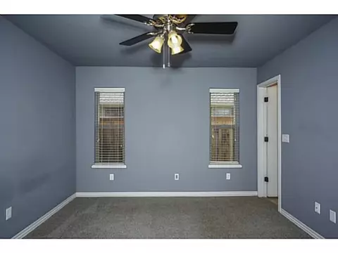 517 Post Oak Ln, Moore, OK 73160 photo 8