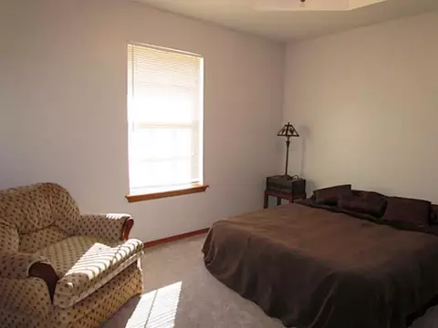 2096 Teal Holw, Tuttle, OK 73089 photo 12