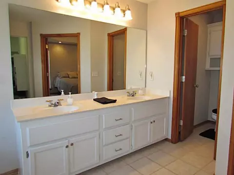 2096 Teal Holw, Tuttle, OK 73089 photo 10