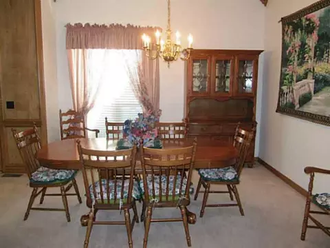 830 Oaklawn Dr, Tuttle, OK 73089 photo 7