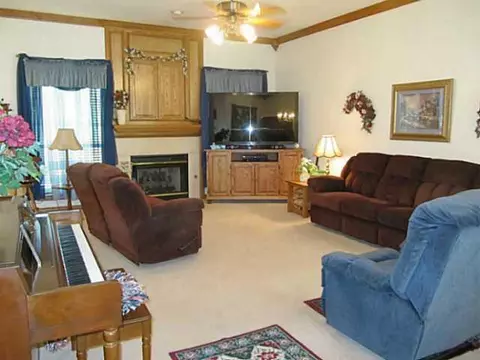 830 Oaklawn Dr, Tuttle, OK 73089 photo 9