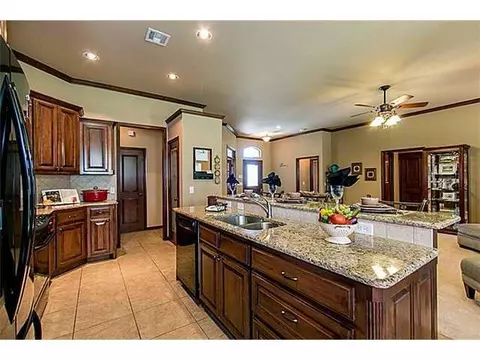 600 Cloudview Pl, Edmond, OK 73003 photo 6