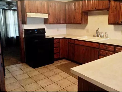 2314 Walnut Dr, Tuttle, OK 73089 photo 3