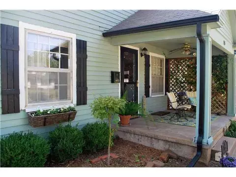 515 E Logan, Guthrie, OK 73044 photo 3
