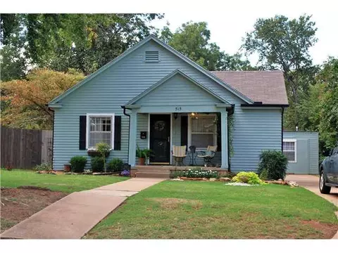 515 E Logan, Guthrie, OK 73044 photo 2