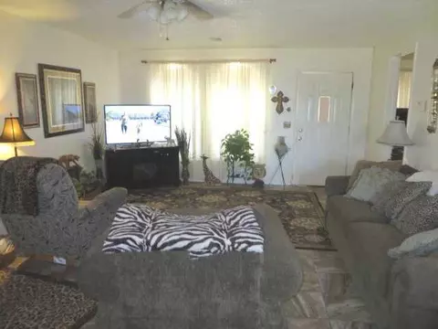 111 Windsor Rd, Chickasha, OK 73018 photo 3