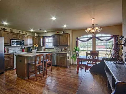 2005 County Rd 1213, Tuttle, OK 73089 photo 8