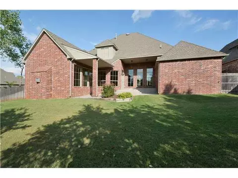 2425 Cheval Pointe Dr, Edmond, OK 73034 photo 19