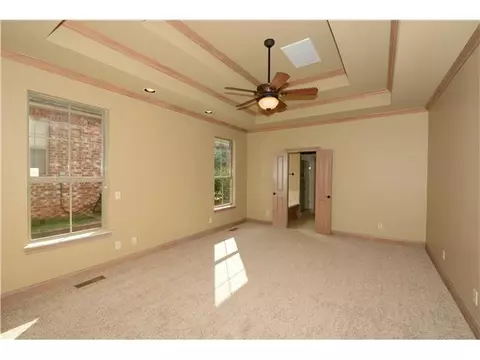 2425 Cheval Pointe Dr, Edmond, OK 73034 photo 8