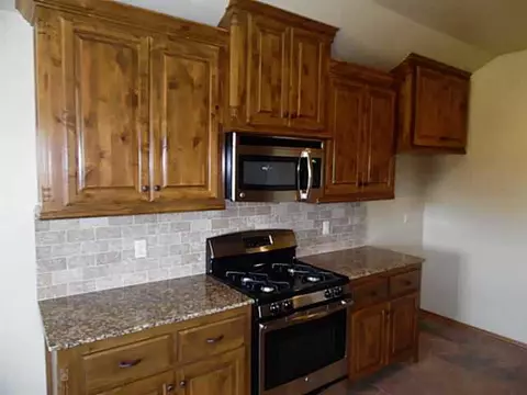 913 Ridgeway Dr, Moore, OK 73160 photo 6