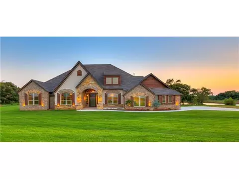 7302 N Shore Dr, Tuttle, OK 73089 photo 2