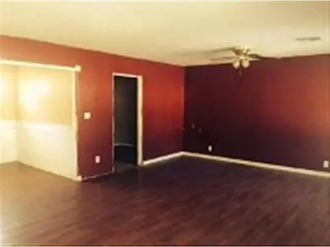 600 E Cherry St, Noble, OK 73068 photo 4