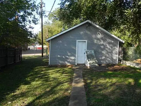 806 E Harrison, Guthrie, OK 73044 photo 8