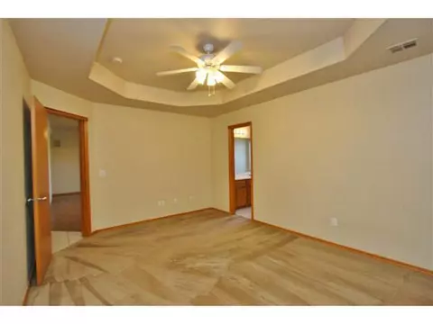 1124 Bridgeview Ln, Tuttle, OK 73089 photo 10