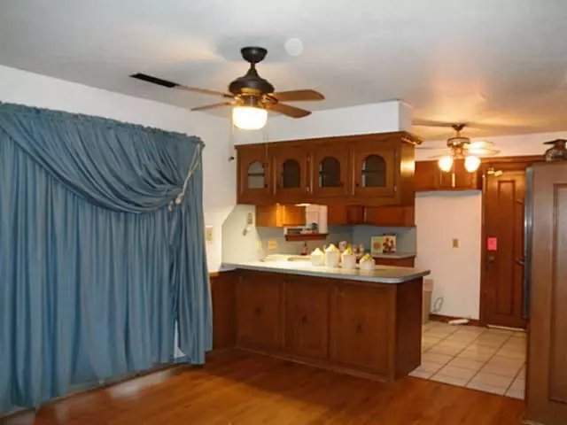  7901 S Country Club Dr, Oklahoma City, OK 73159 photo 9