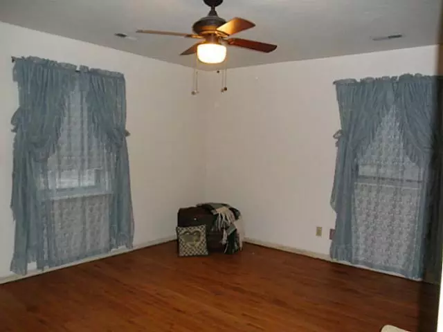  7901 S Country Club Dr, Oklahoma City, OK 73159 photo 14