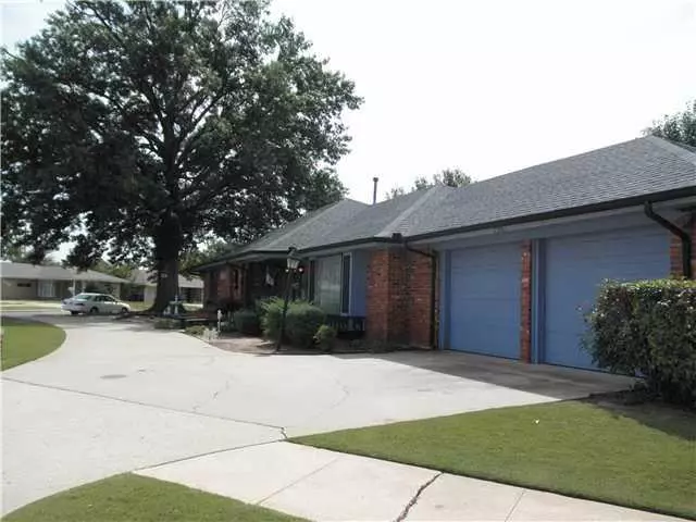  7901 S Country Club Dr, Oklahoma City, OK 73159 photo 3