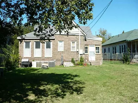 611 E Springer Ave, Guthrie, OK 73044 photo 8