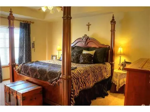 1104 SW 25, Moore, OK 73170 photo 9