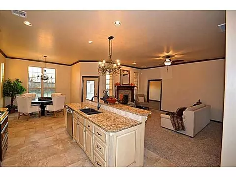 2500 NE 13th, Moore, OK 73160 photo 5